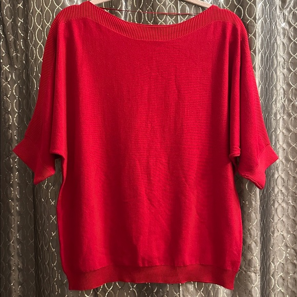 Vertigo Chic and Vibrant Red 1/2 Dolman-Sleeve Boat-Neck Knit Sweater Size S - Picture 2 of 11